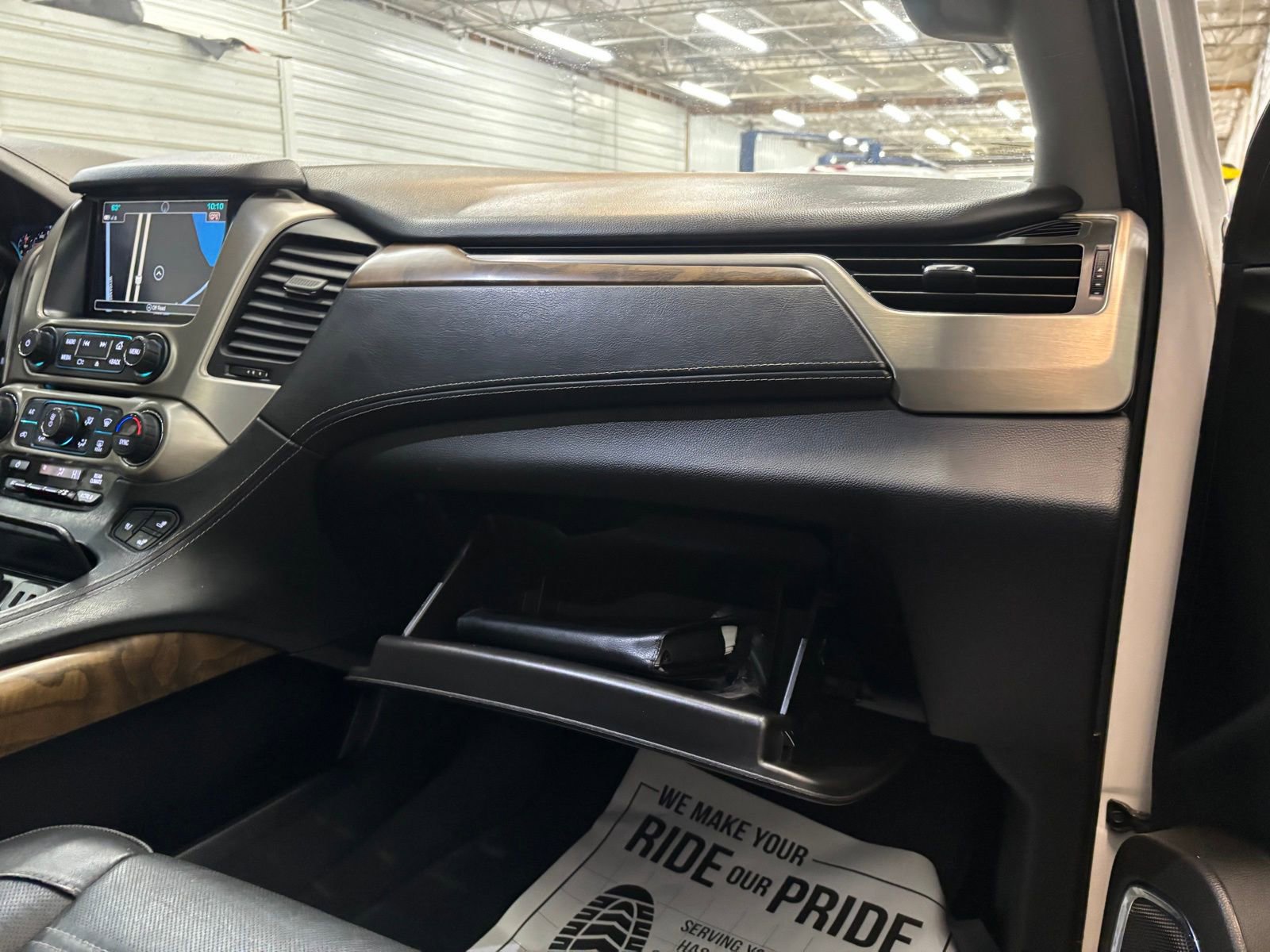 Used 2019 GMC Yukon XL Denali w/ Denali Ultimate Package AWD/4WD image 32