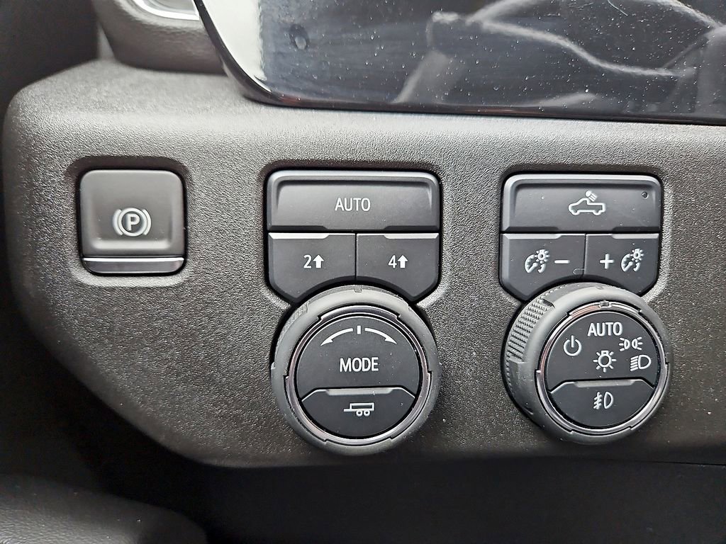 Used 2025 Chevrolet Silverado 1500 RST image 25