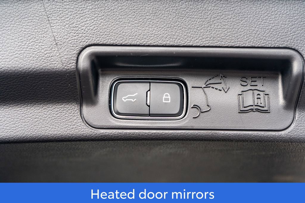 Used 2025 Ford Explorer ST-Line w/ ST-Line Street Pack image 11