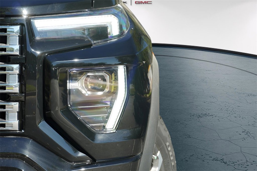 New 2026 GMC Canyon Denali image 2