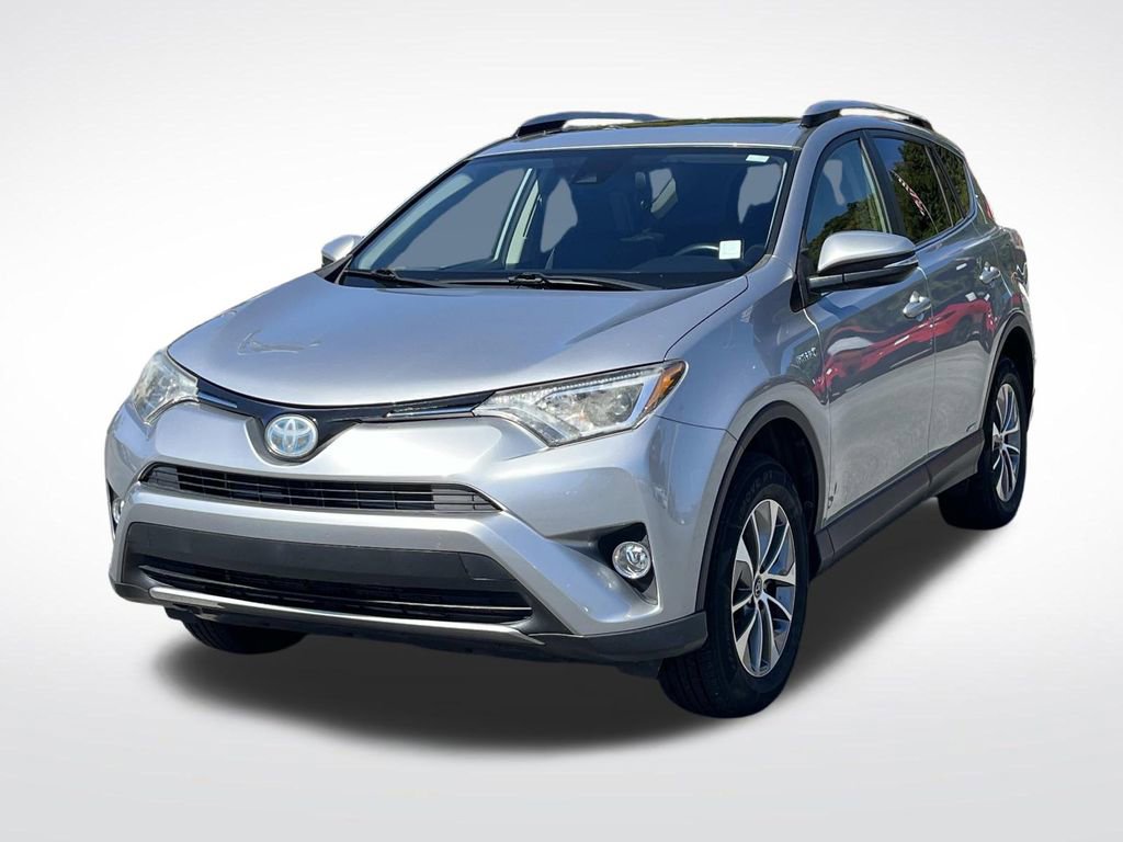 Used 2017 Toyota RAV4 XLE image 8