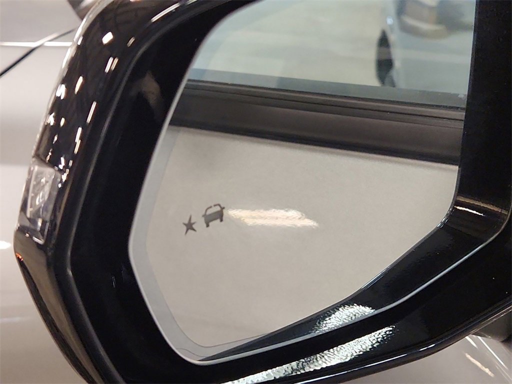 Certified 2024 Chevrolet Blazer RS w/ Driver Confidence II Package image 33