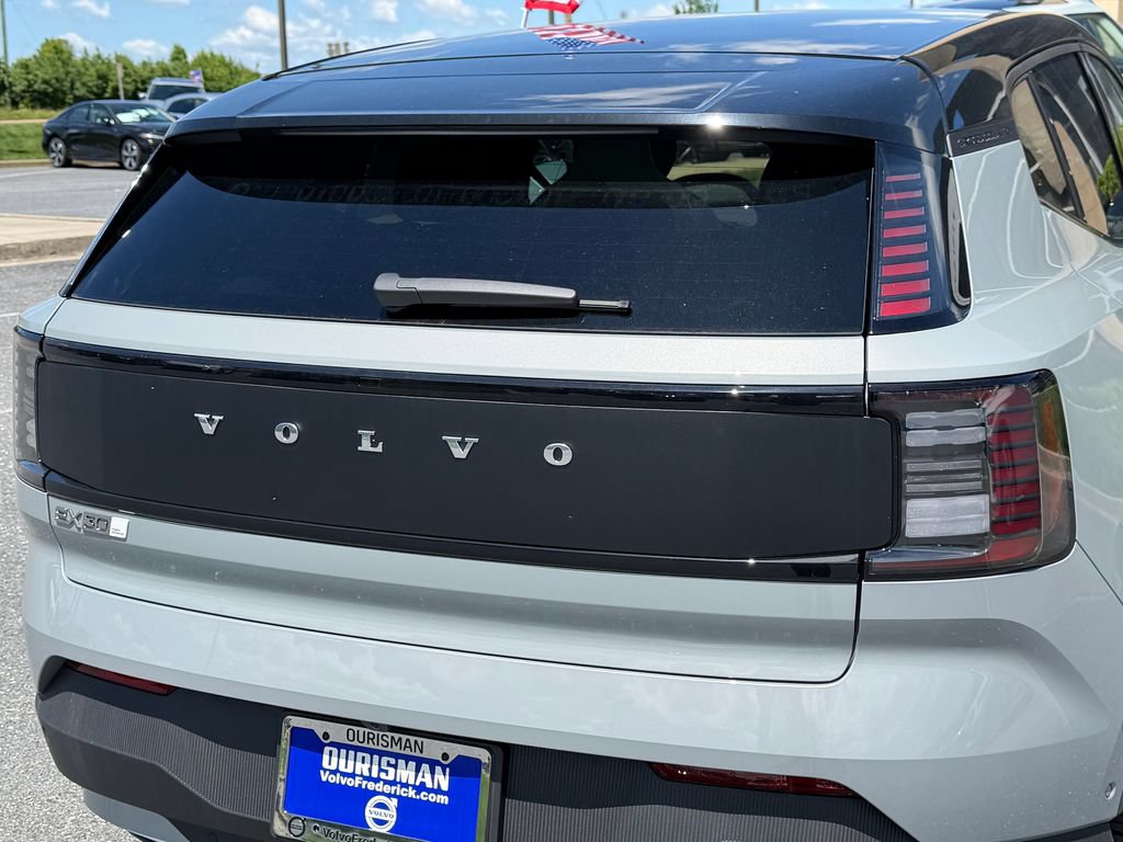 New 2026 Volvo EX30 Cross Country Ultra AWD/4WD image 5