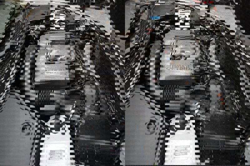 Used 2001 Jaguar XKR Convertible image 21