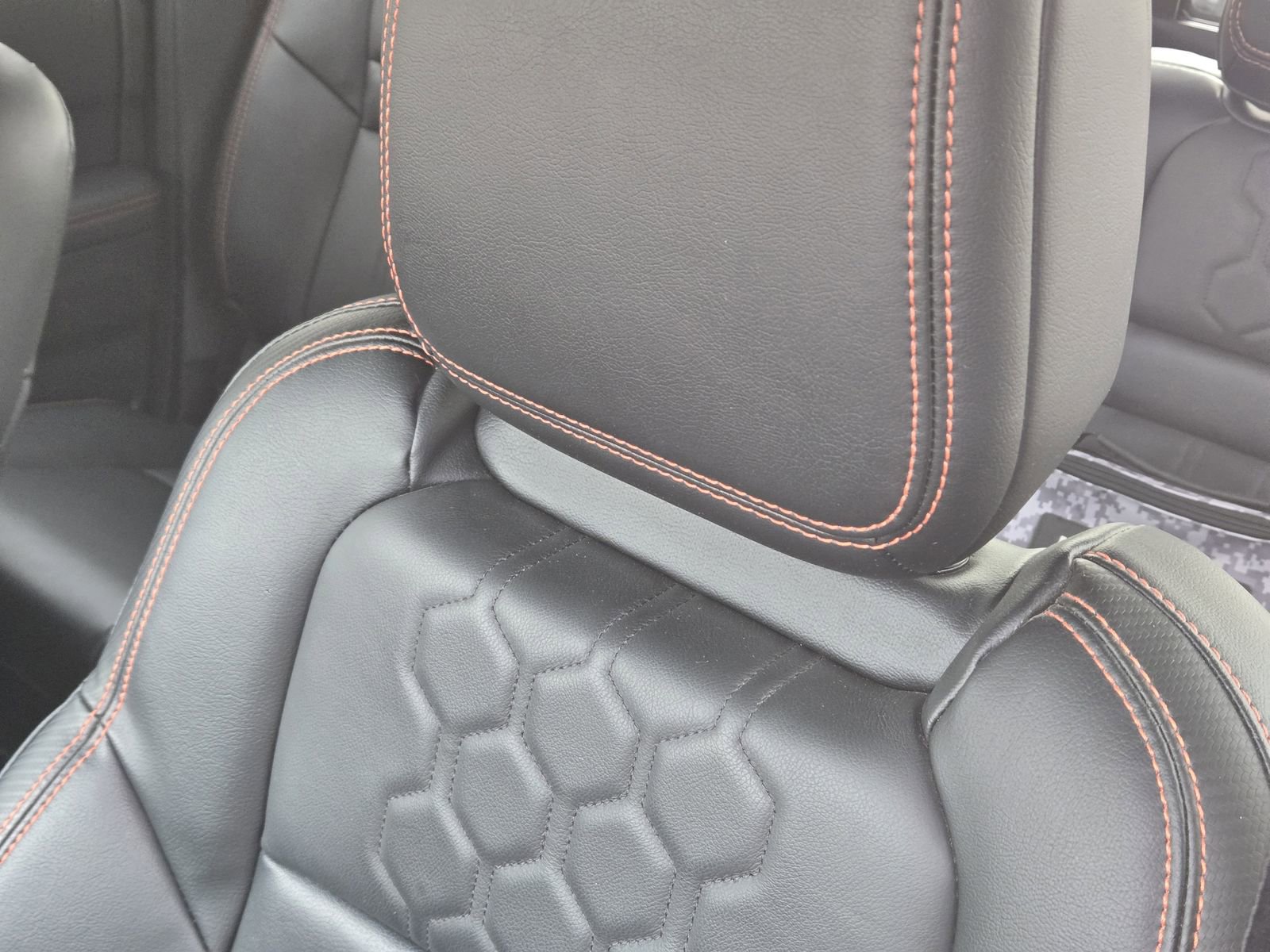 Used 2024 Nissan Frontier PRO-4X w/ Pro Premium Package image 19