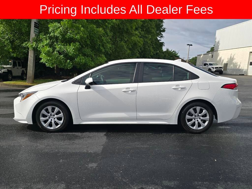 Used 2025 Toyota Corolla LE FWD image 6