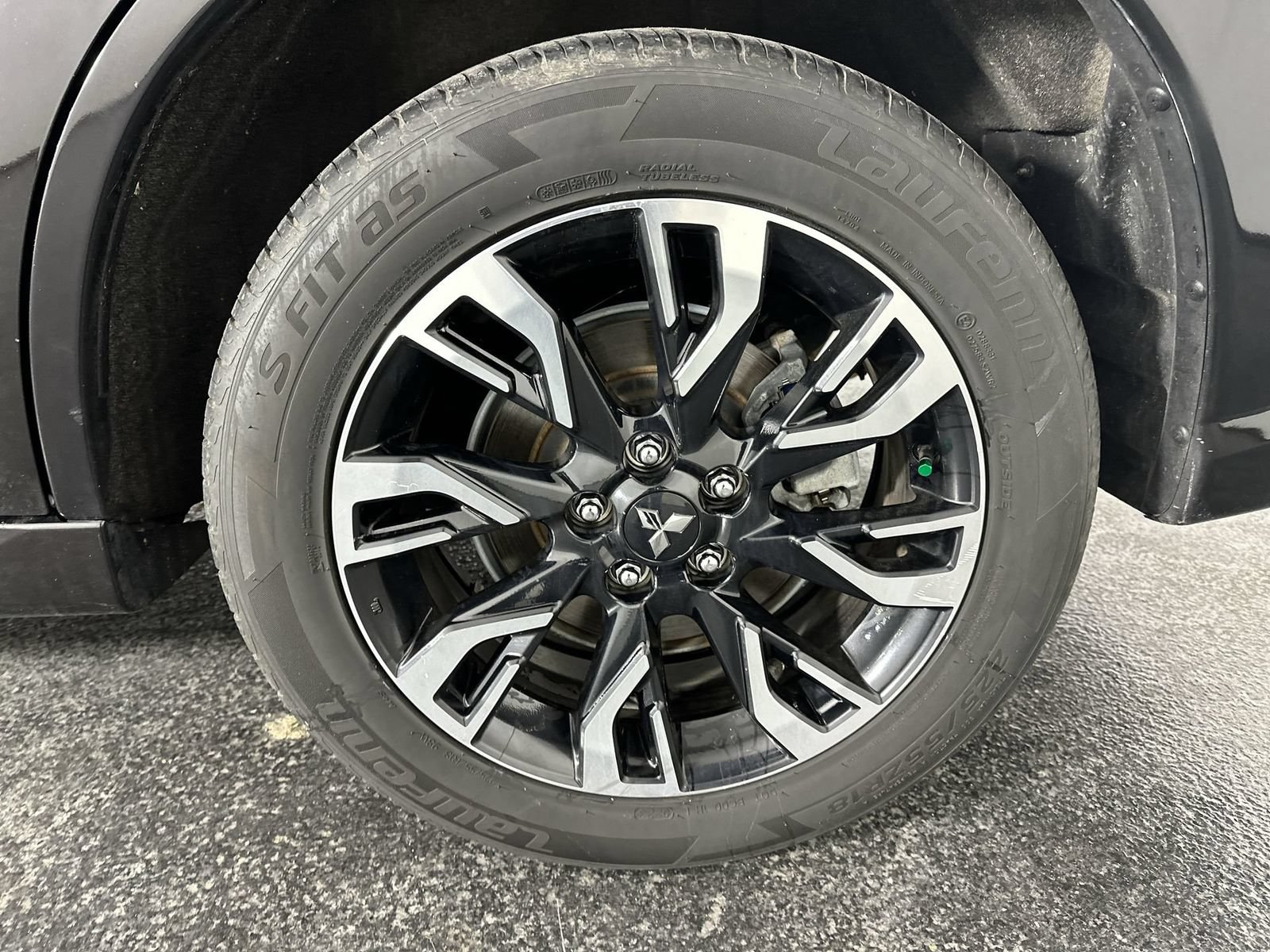 Used 2018 Mitsubishi Outlander SEL AWD/4WD image 10