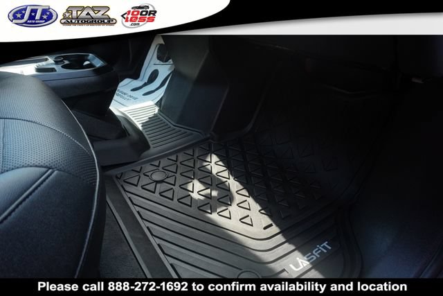 Used 2022 BMW iX xDrive50 w/ Sport Package AWD/4WD image 18