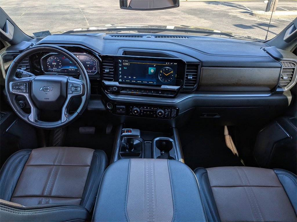 Used 2023 Chevrolet Silverado 1500 High Country image 14