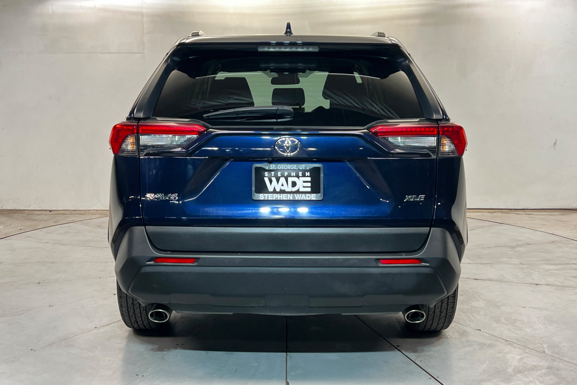 Used 2025 Toyota RAV4 XLE FWD image 5