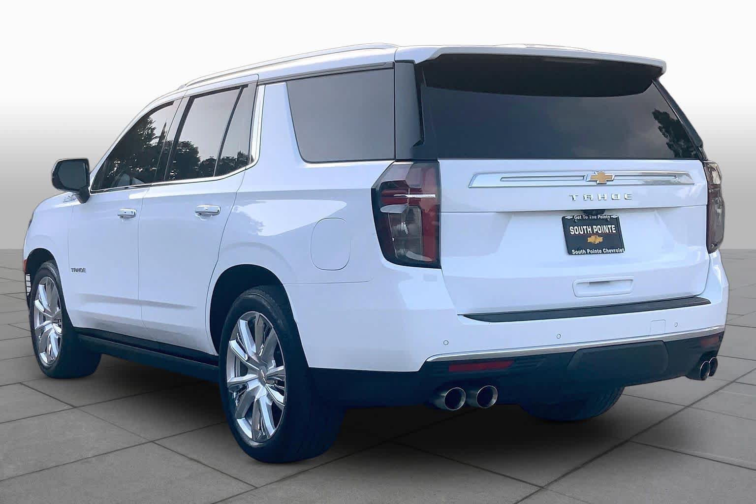 Used 2024 Chevrolet Tahoe High Country AWD/4WD image 12