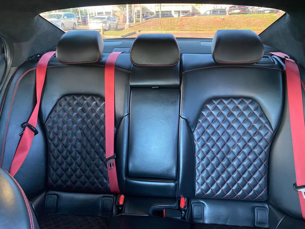 Certified 2023 Genesis G70 3.3T w/ Sport Prestige Package image 15