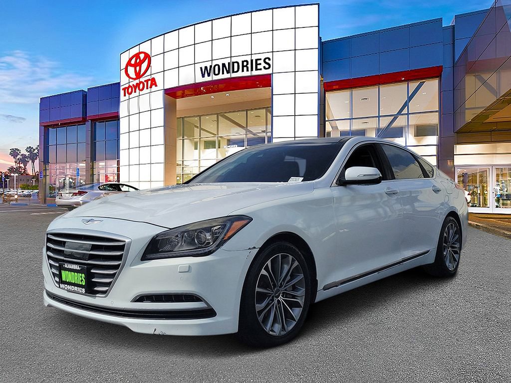 Used 2015 Hyundai Genesis 3.8 w/ Option Group 04 image 2
