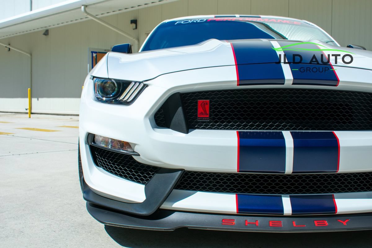 Used 2019 Ford Mustang Shelby GT350R w/ GT350R Equipment Group 920A RWD image 30