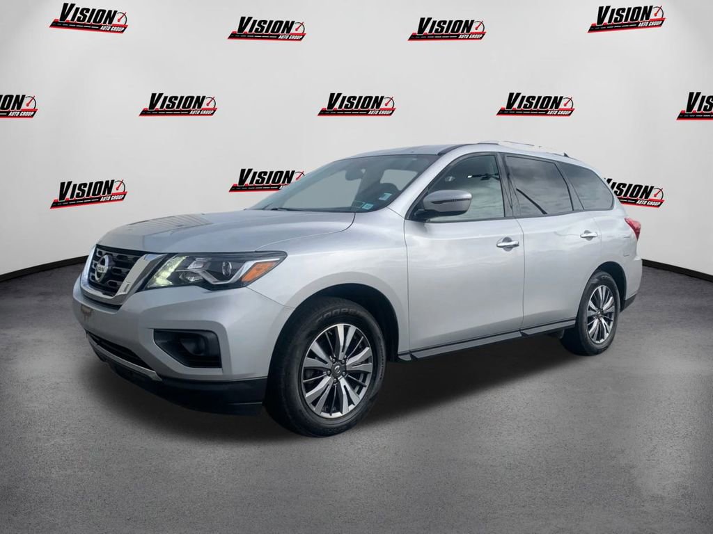 Used 2018 Nissan Pathfinder SV