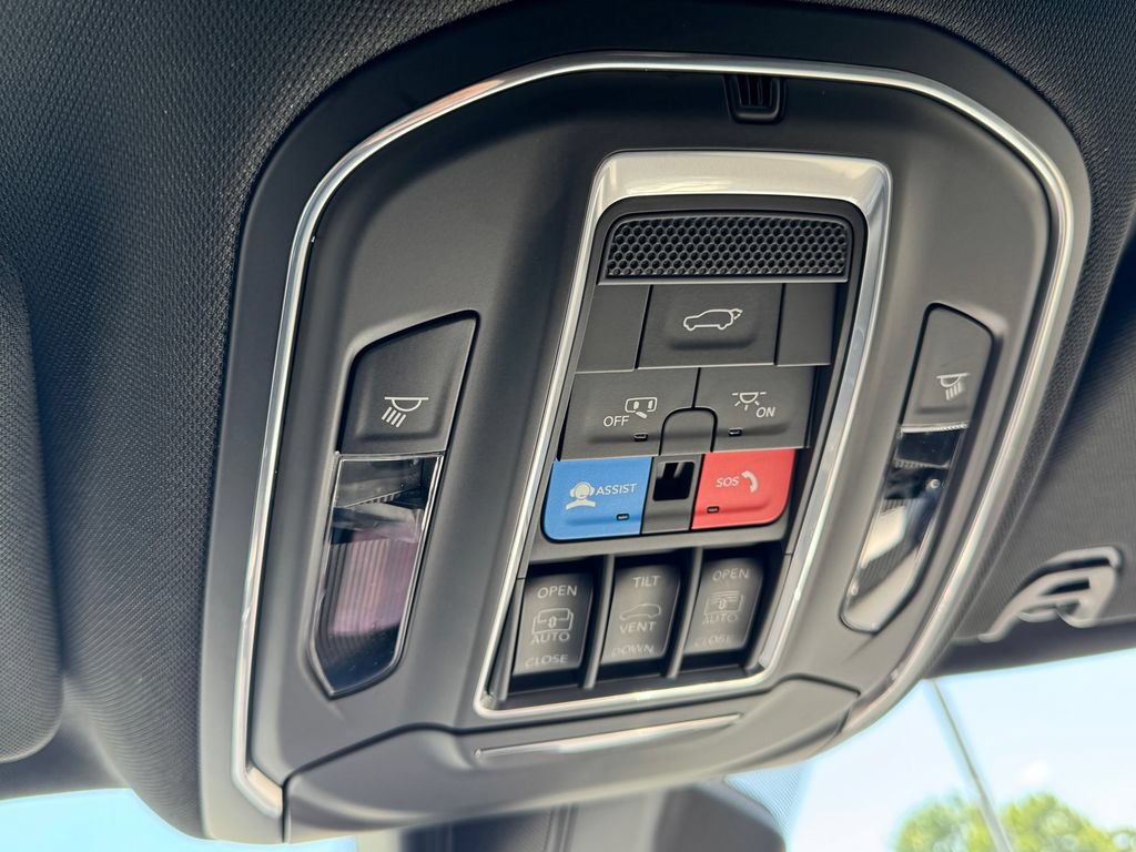 New 2026 Jeep Grand Wagoneer L Limited AWD/4WD image 23