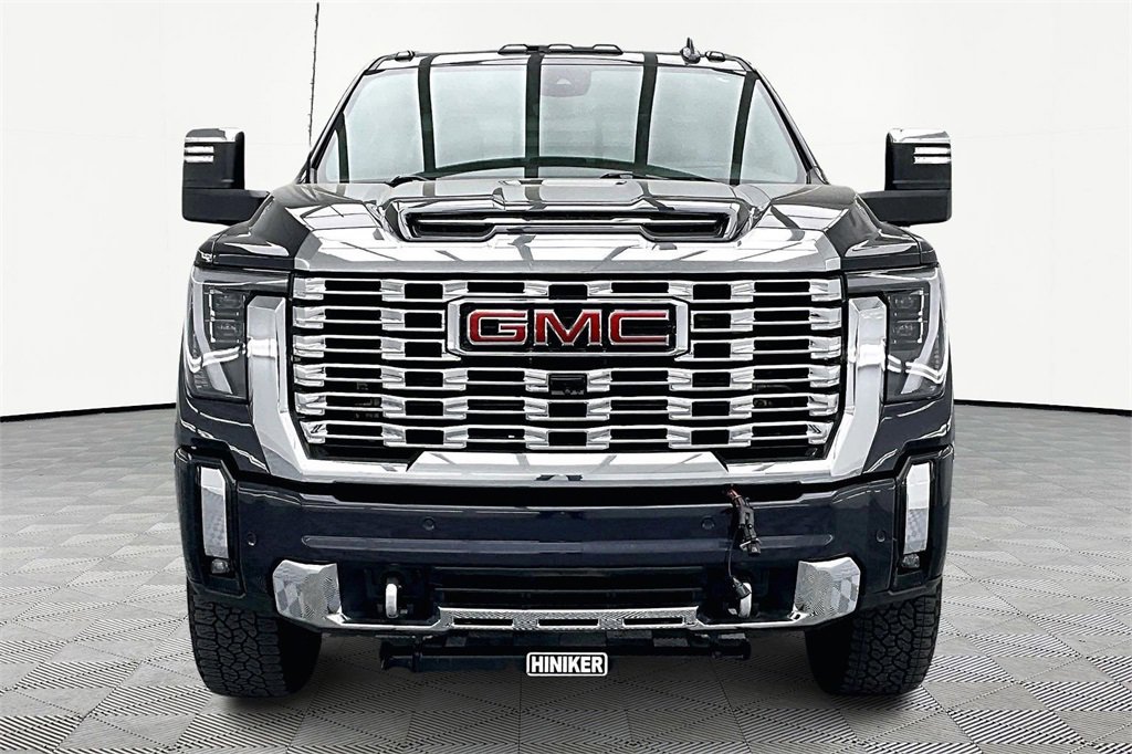 Used 2024 GMC Sierra 2500 Denali w/ Technology Package image 3