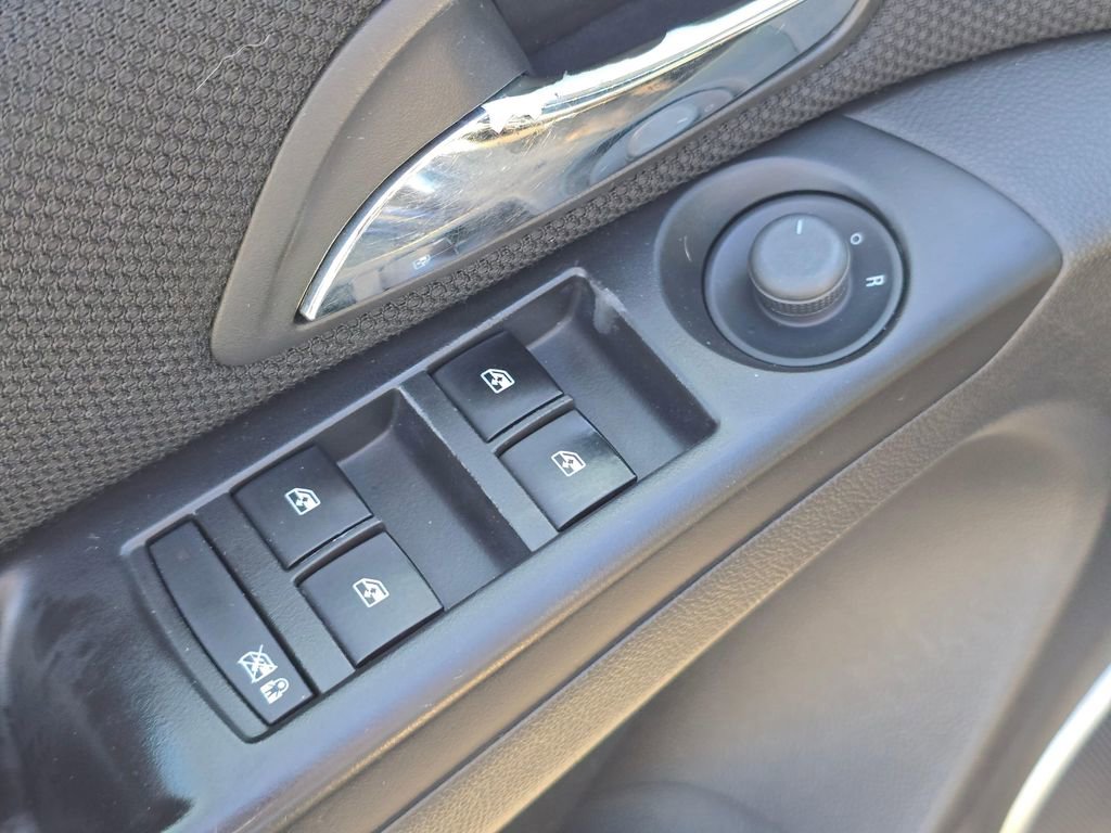 Used 2011 Chevrolet Cruze LT FWD image 18