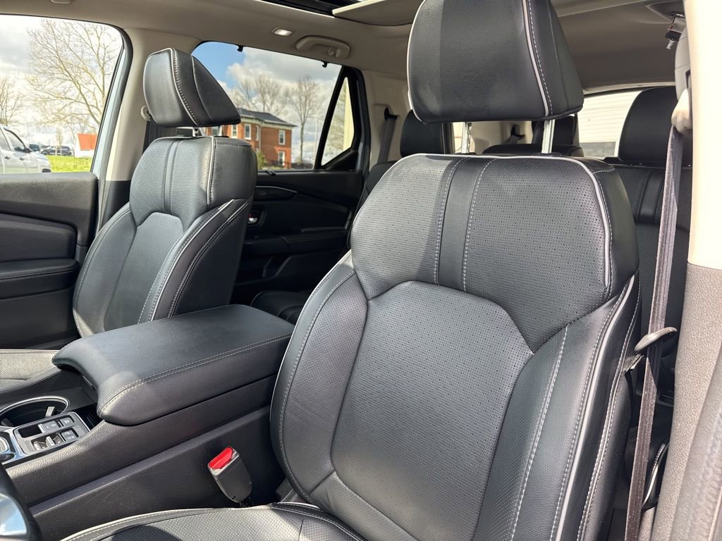 Certified 2024 Honda Pilot Elite image 31