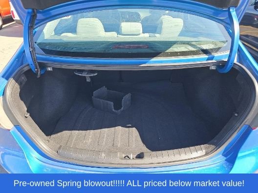 Used 2017 Hyundai Elantra SE w/ Cargo Package FWD image 16