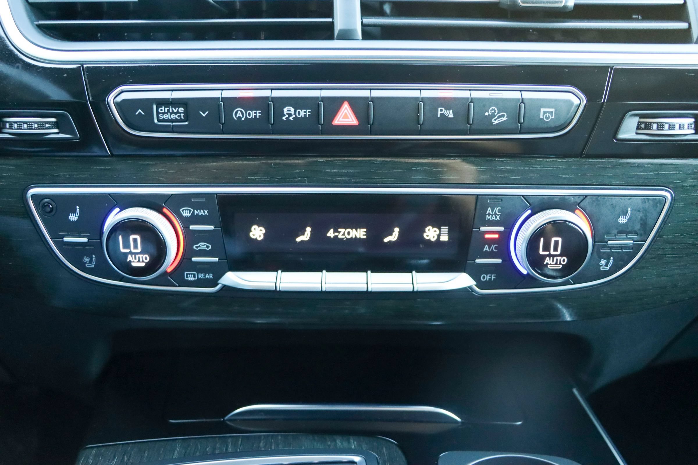 Used 2018 Audi Q7 3.0T Prestige w/ Prestige Package AWD/4WD image 44