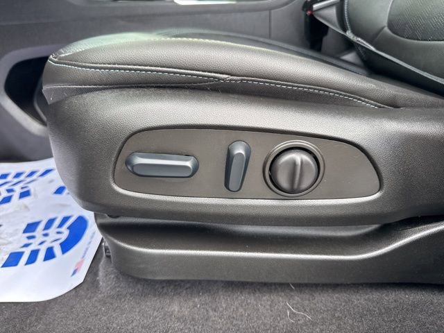 Used 2023 Chevrolet Bolt LT w/ Infotainment Package image 14