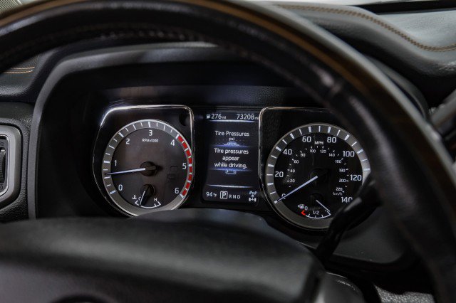 Used 2016 Nissan Titan Platinum Reserve AWD/4WD image 17