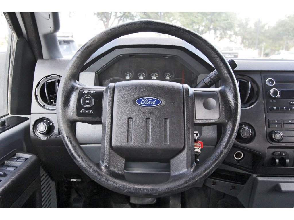 Used 2015 Ford F250 XL w/ Power Equipment Group AWD/4WD image 16