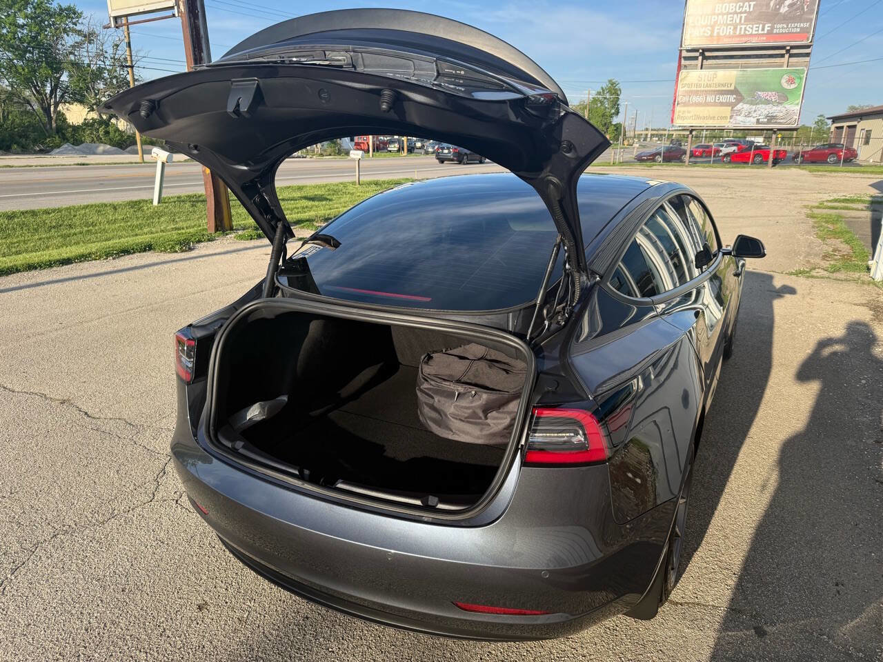 Used 2022 Tesla Model 3 Long Range AWD/4WD image 18