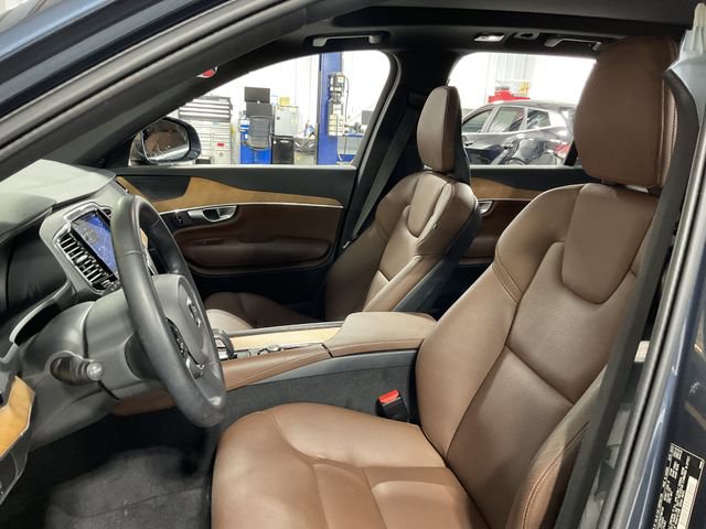 Used 2023 Volvo XC90 B6 Plus w/ Protection Package AWD/4WD image 8
