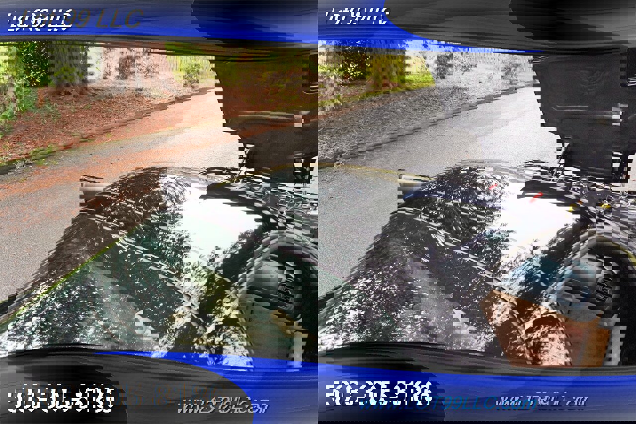 Used 2004 Chevrolet Corvette Coupe w/ Preferred Equipment Group image 19