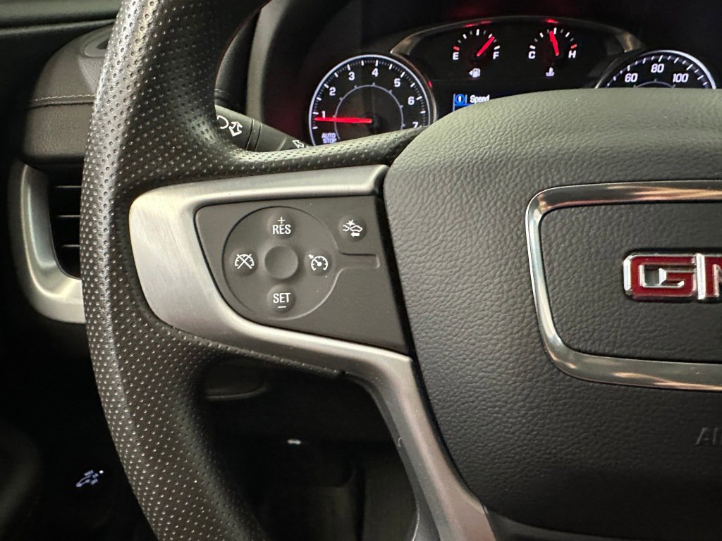 Used 2022 GMC Terrain SLE w/ Driver Convenience Package image 8