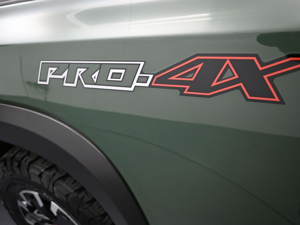 Used 2024 Nissan Frontier PRO-4X w/ Pro Convenience Package image 45