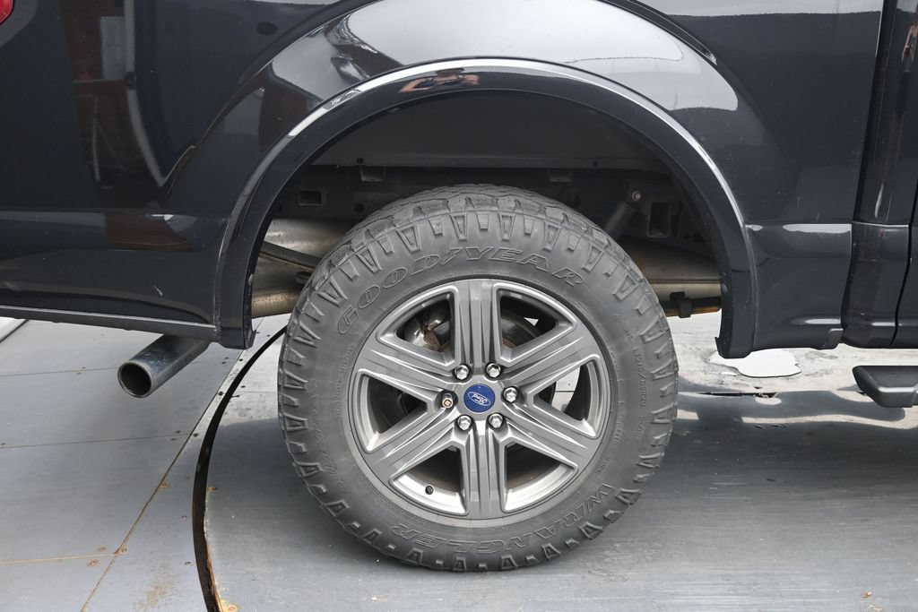 Used 2020 Ford F150 XLT w/ Equipment Group 302A Luxury AWD/4WD image 13