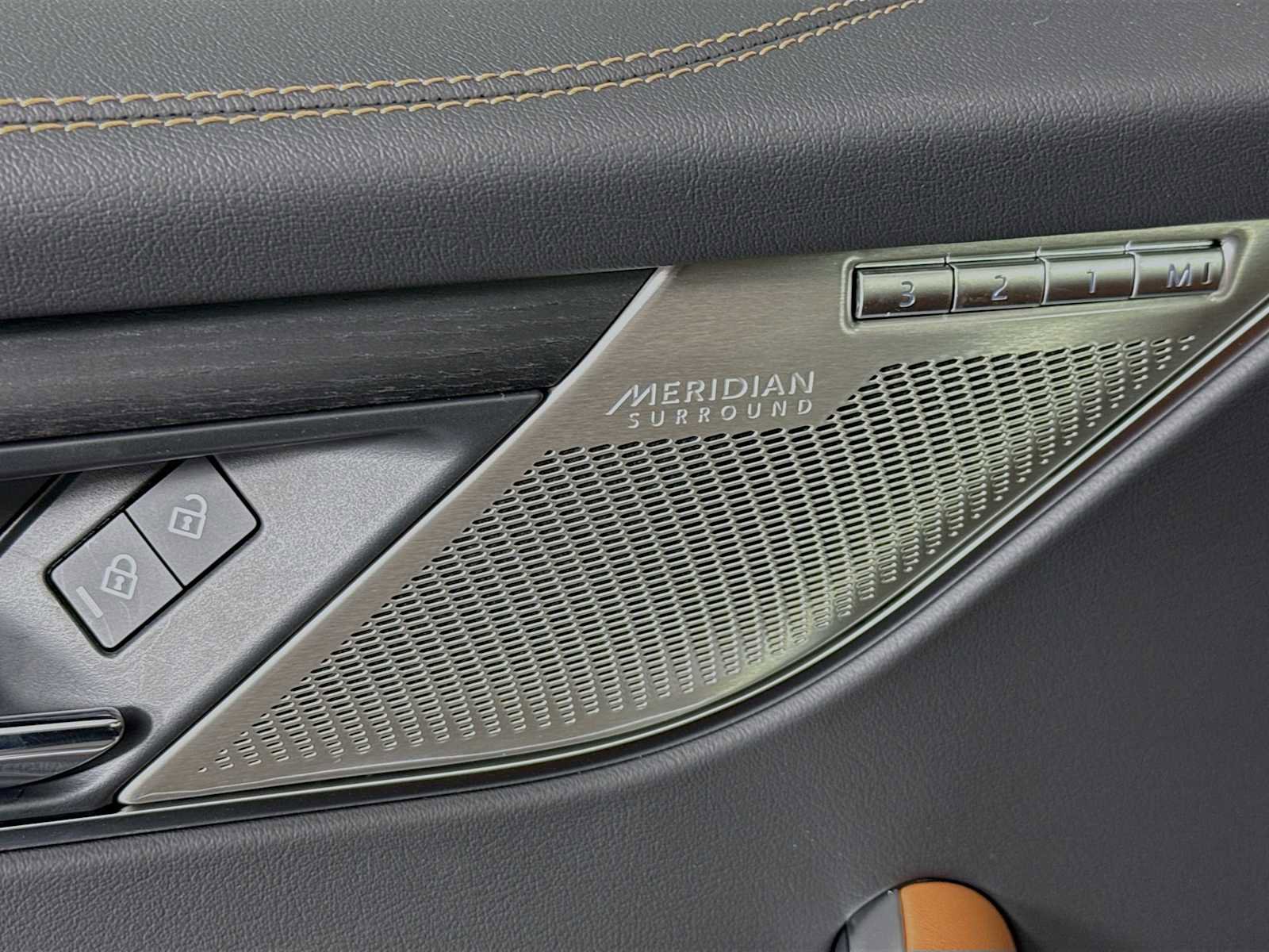 New 2026 Jaguar F-PACE R-Dynamic S image 20