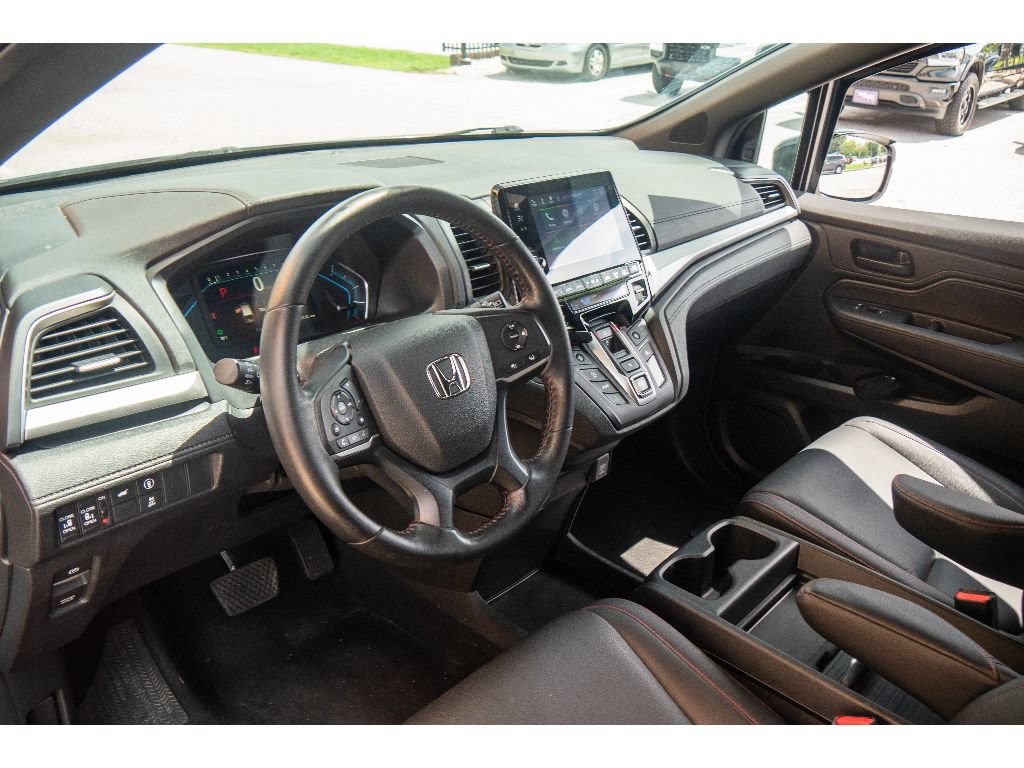 Used 2024 Honda Odyssey Sport image 13