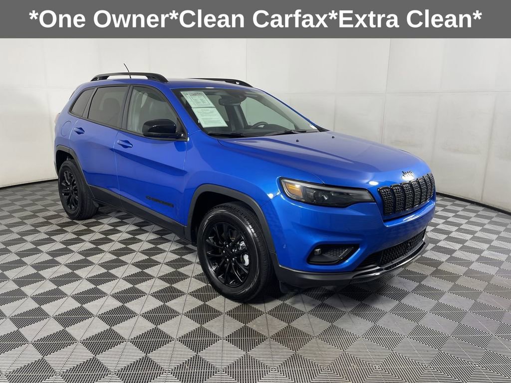 Used 2023 Jeep Cherokee Altitude Lux