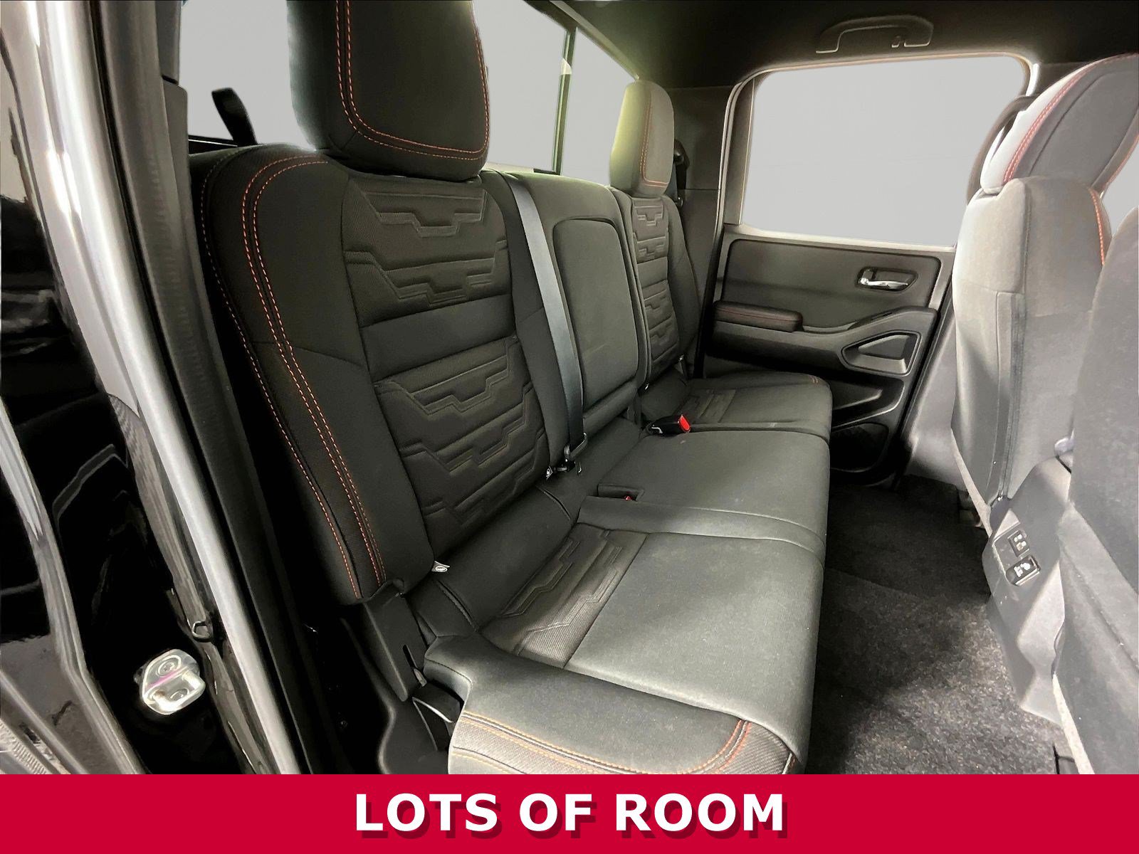 Certified 2023 Nissan Frontier PRO-4X w/ Pro Convenience Package AWD/4WD image 23