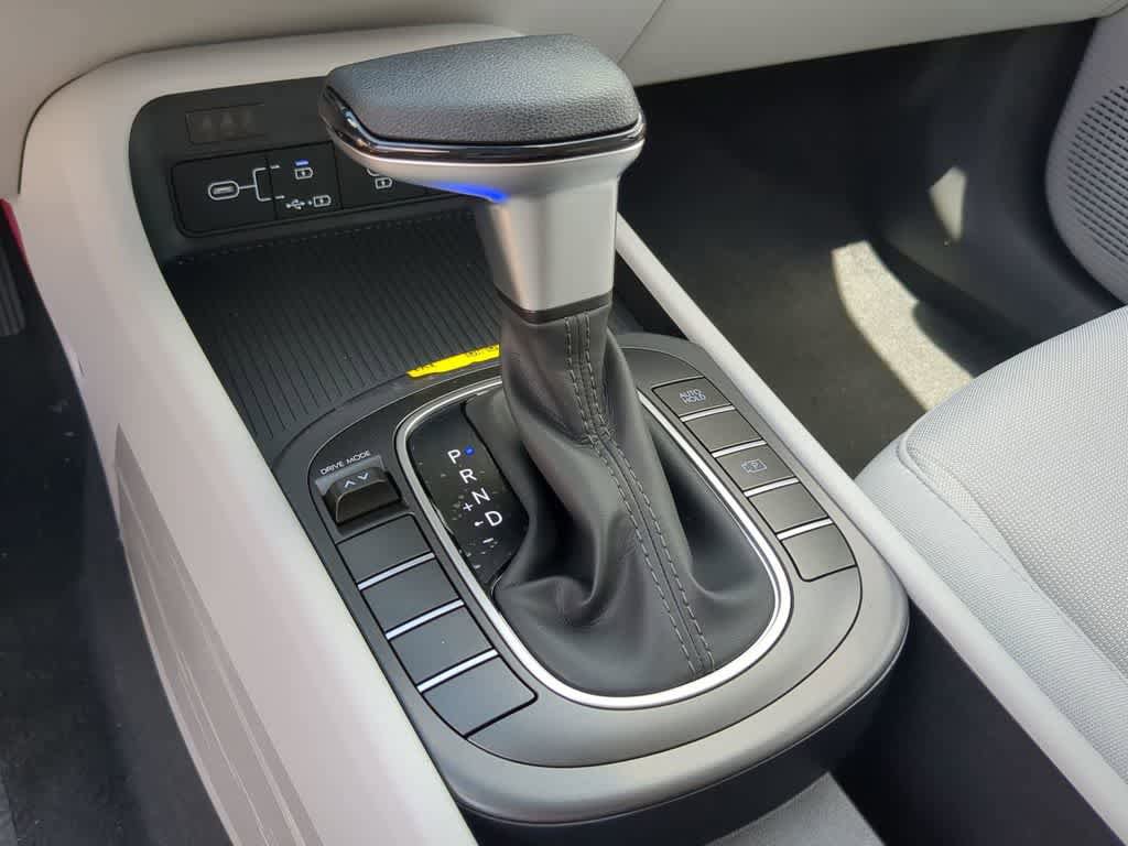 New 2026 Hyundai Kona SE image 31