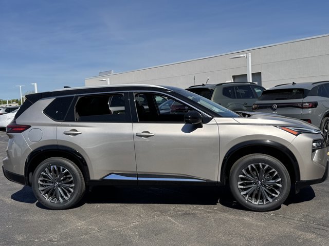 New 2026 Nissan Rogue Platinum w/ Platinum Premium Package AWD/4WD image 4