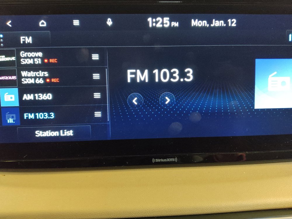 Used 2023 Hyundai Santa Fe SEL image 25