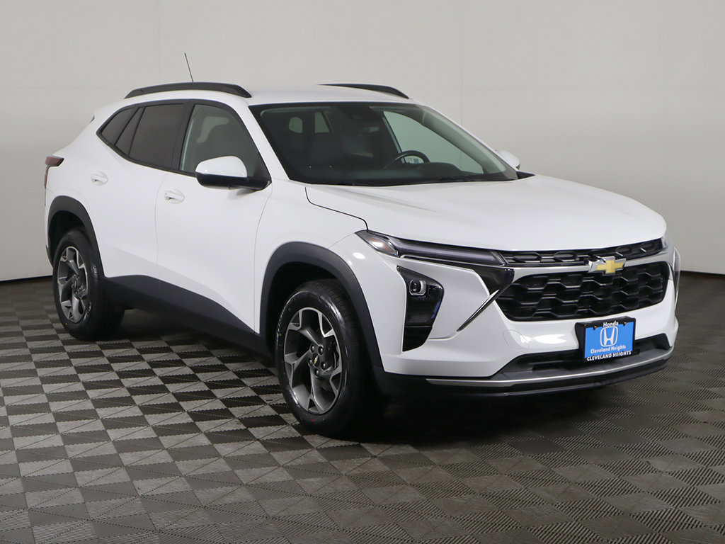 Used 2024 Chevrolet Trax LT w/ LT Convenience Package FWD image 54