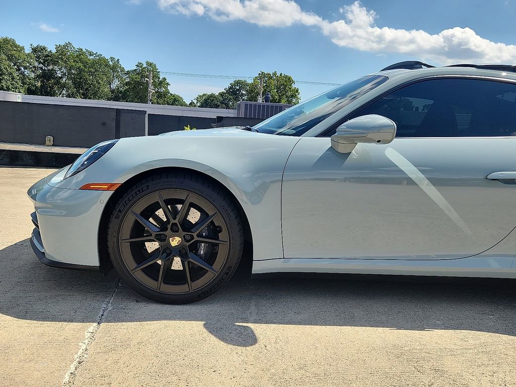 Certified 2025 Porsche 911 Carrera image 6