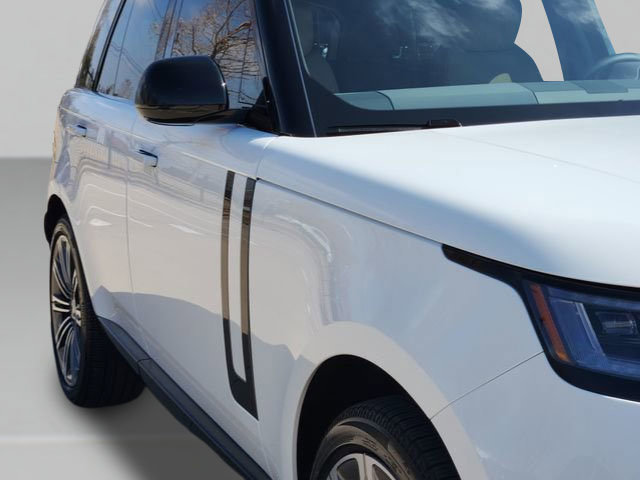 Certified 2025 Land Rover Range Rover SE image 36