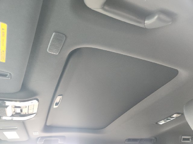Used 2024 Lexus GX 550 w/ Accessory Package (Z1) AWD/4WD image 22