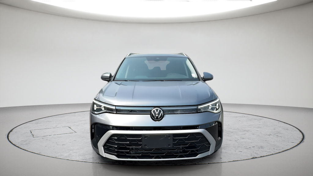 Used 2025 Volkswagen Taos SEL AWD/4WD image 2