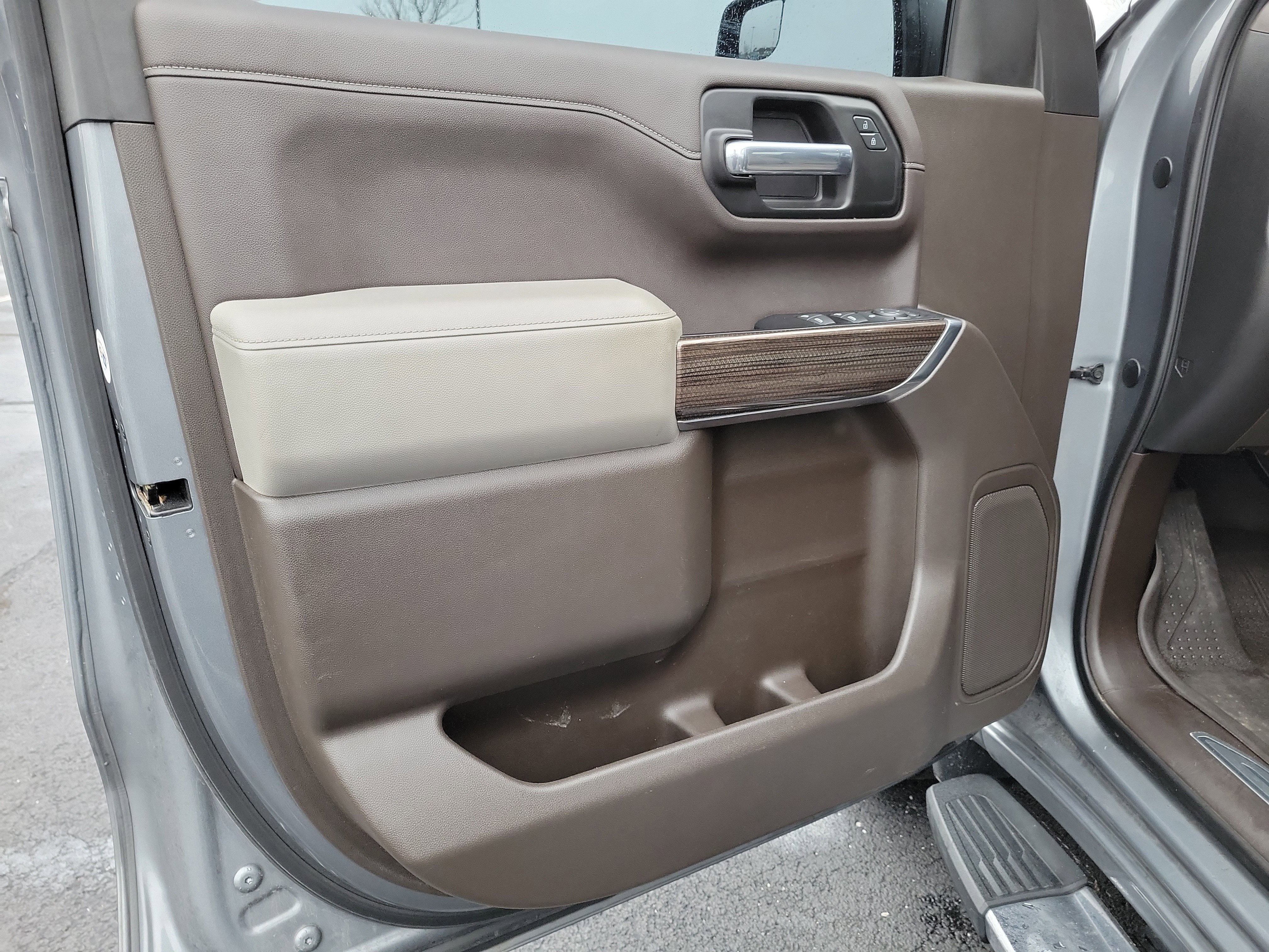 Used 2019 Chevrolet Silverado 1500 LT w/ All-Star Edition image 15