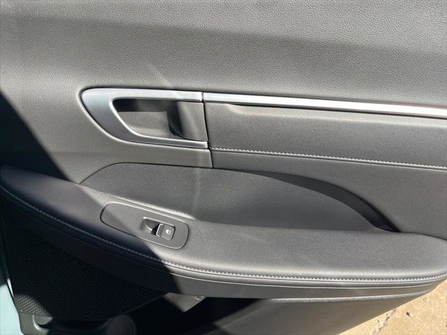 Used 2025 Hyundai Sonata Limited FWD image 22