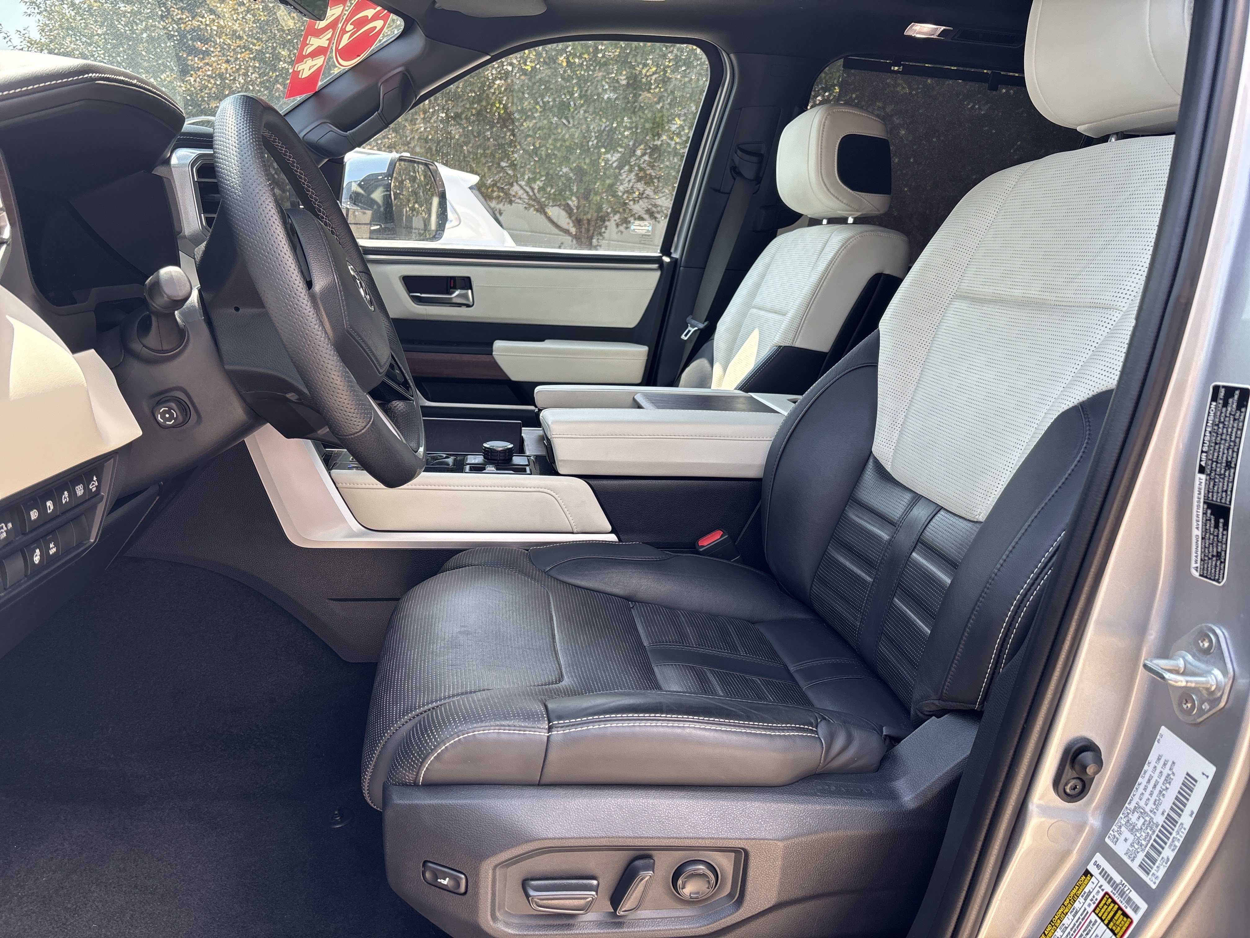 Used 2023 Toyota Sequoia Capstone AWD/4WD image 14