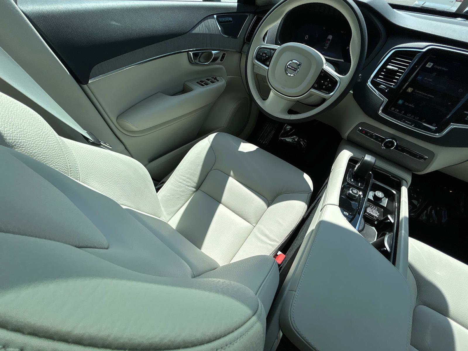 New 2025 Volvo XC90 T8 Plus w/ Protection Package Premier AWD/4WD image 15
